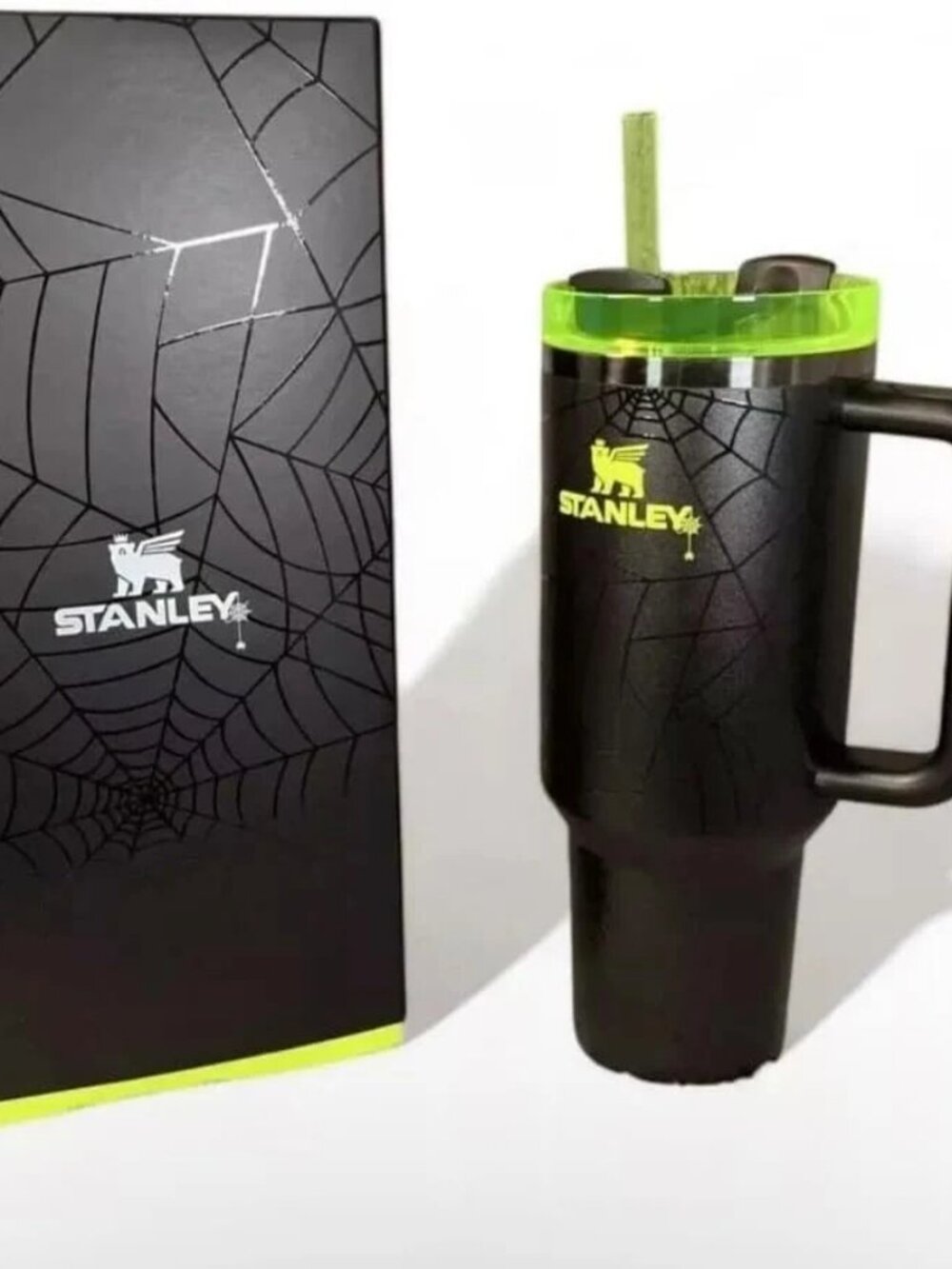 Stanley Quencher 40oz Halloween Web Glow H2.0 FlowState Tumbler Limited Ed